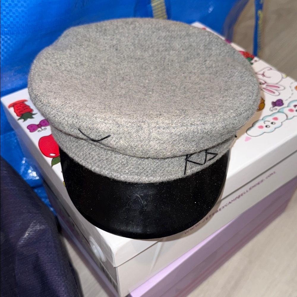 Stylish Gray and Black Women's Cap
